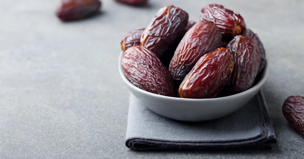 Medjool Dates: The Ultimate Guide to Buying, Storing, and Enjoying This Delicious Superfood