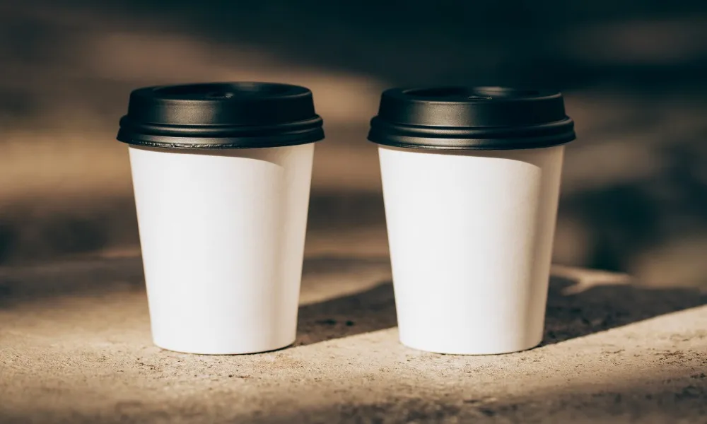 Disposable Coffee Cups with a Difference: How UK Cafés are Balancing Convenience and Sustainability